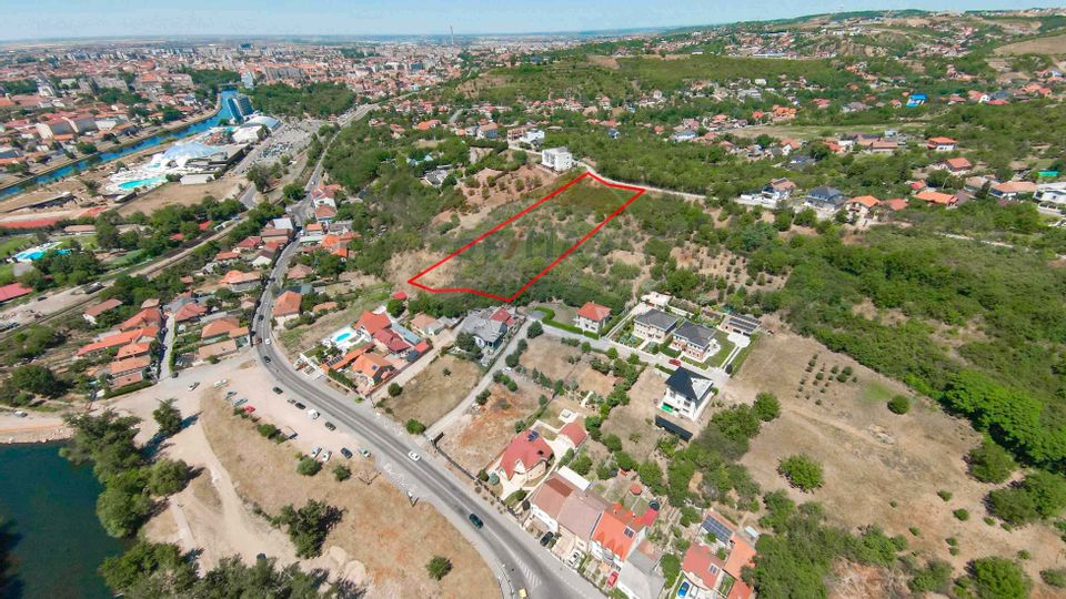 De vânzare Teren în Oradea, cu panoramă, 4506 mp, zona Dealuri