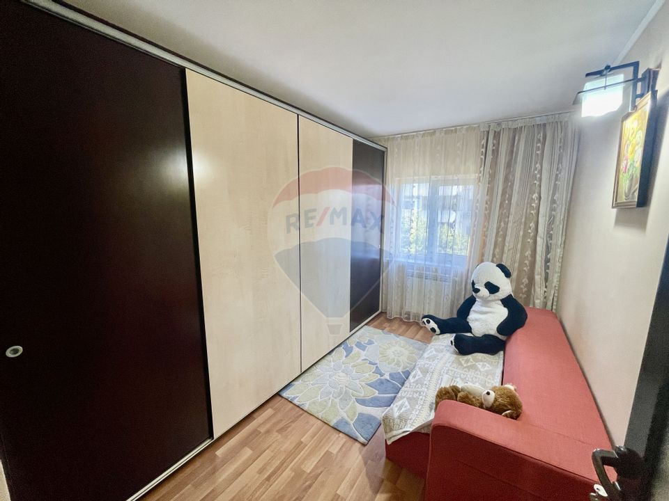 Apartament 3 camere în zona Centrala