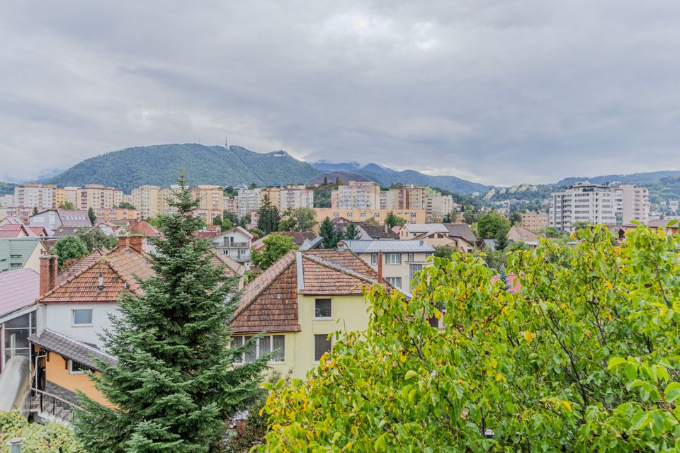 Cladire de 902 mp utili de vânzare, zona Grivitei - DN 13, COMISION 0