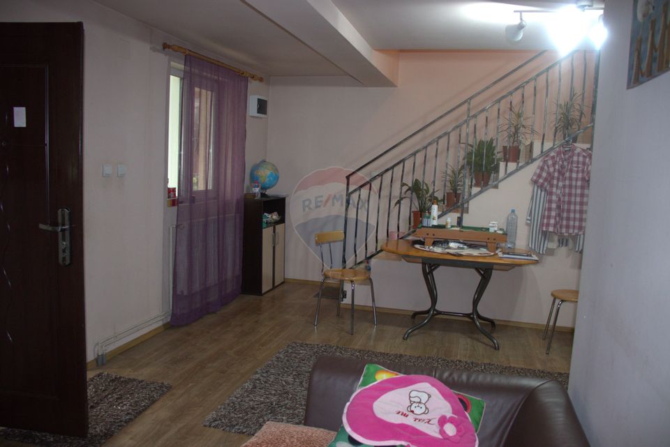 5 room House / Villa for sale