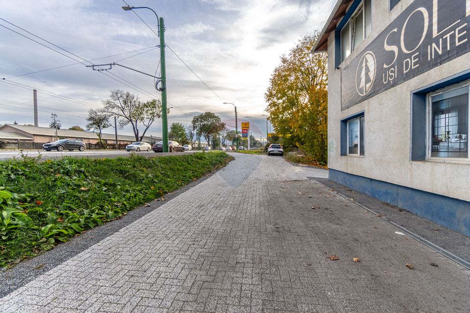 Oportunitate investiție-Clădire cu autorizație hotel și teren BRAȘOV