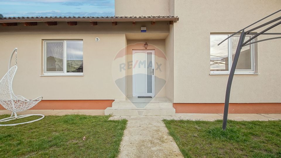 Ground floor house with underfloor heating – Sânpetru, Lempeș area