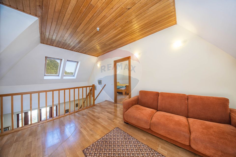 Vilă Moieciu, 375 mp util + teren 2.992 mp, View - Comision 0