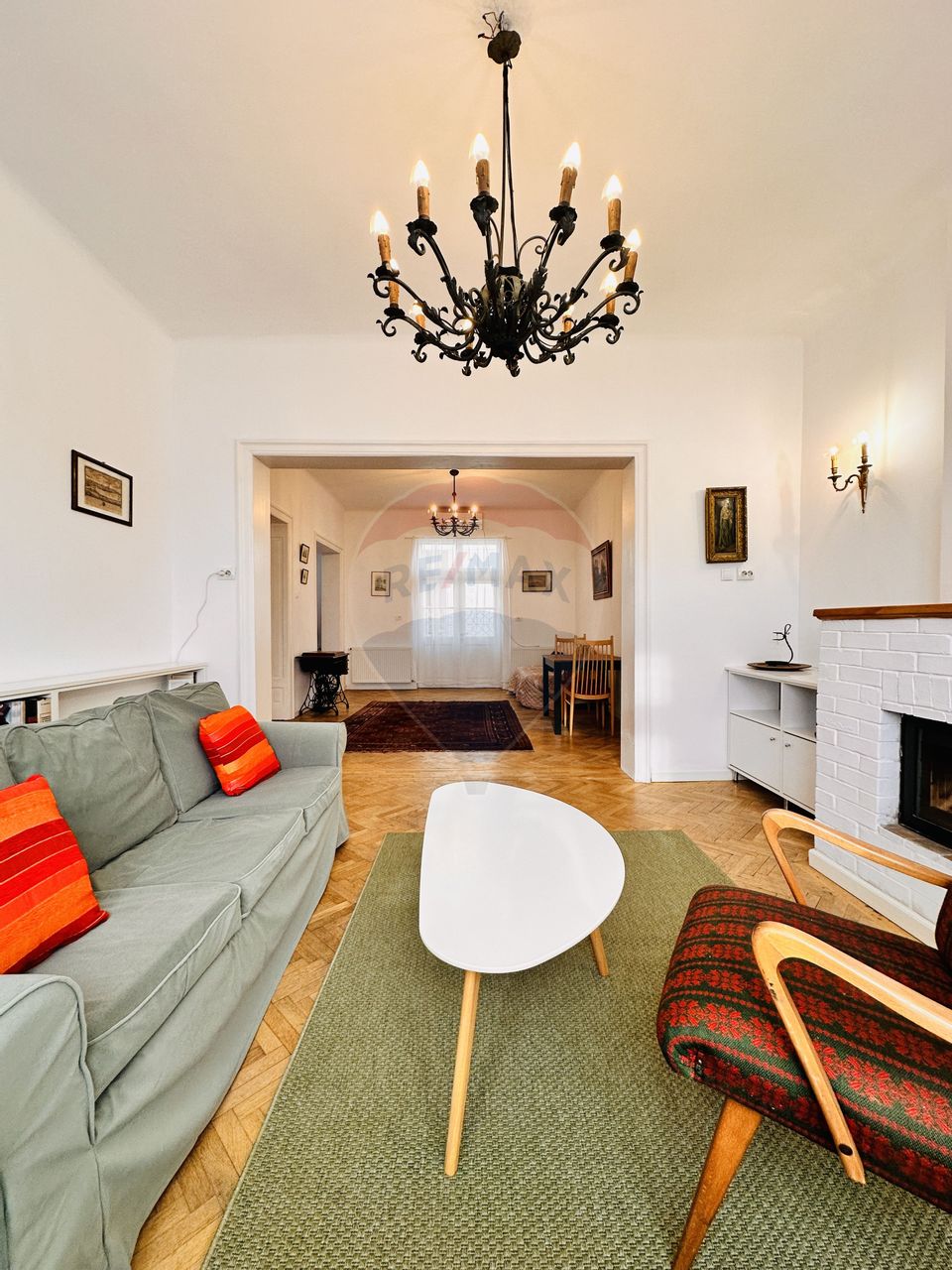 Apartament cu 2 camere în vilă | parcul Carol | 67! mp | parcare