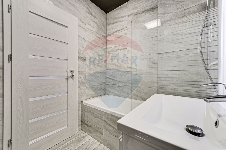 Apartament spațios cu terasa si vedere spre Mureș + loc de parcare