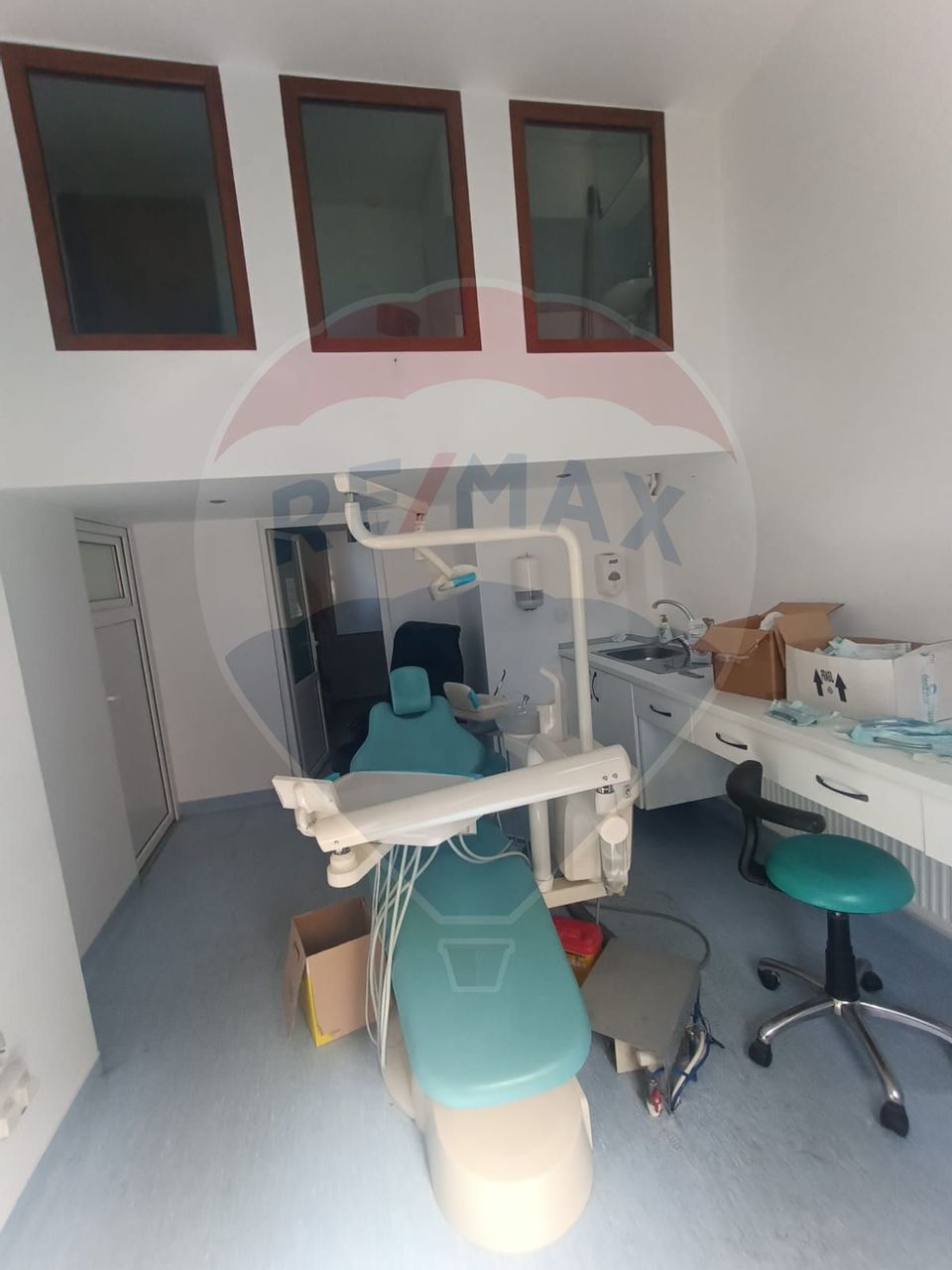 81sq.m Commercial Space for rent, Central area