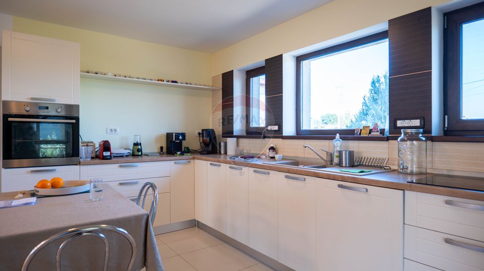 5 room House / Villa for sale