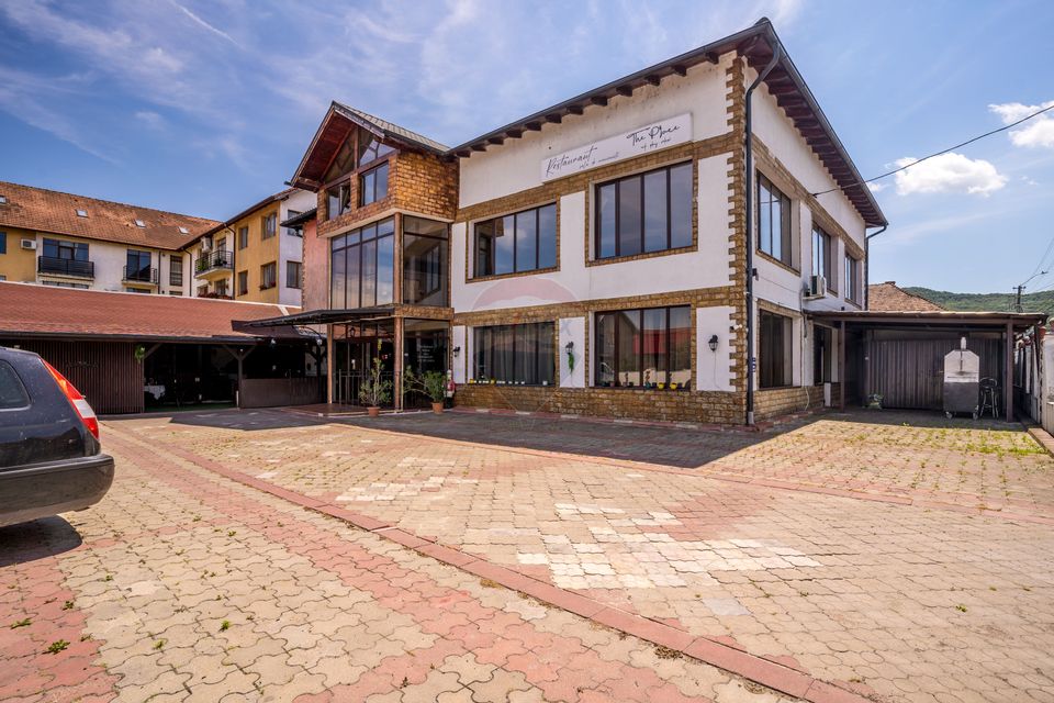 9 room Hotel / Pension