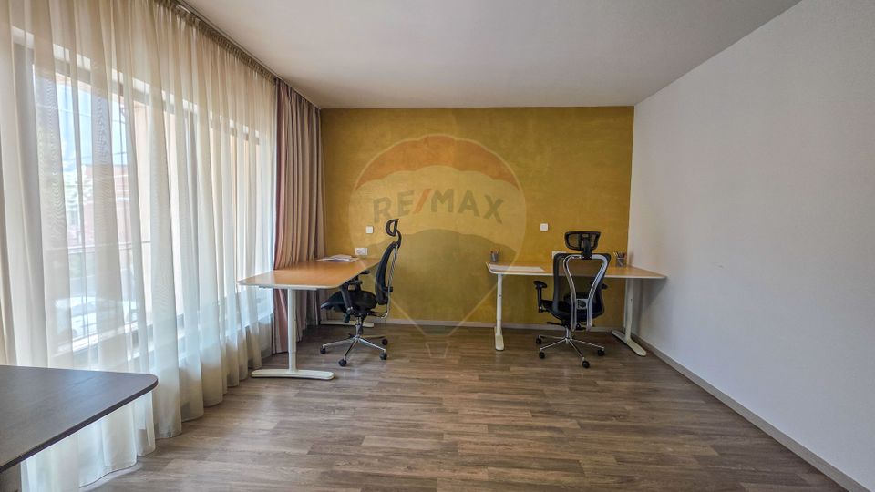 Casa cu 5 camere de inchiriat Gheorgheni, Garaj, Teren 400mp