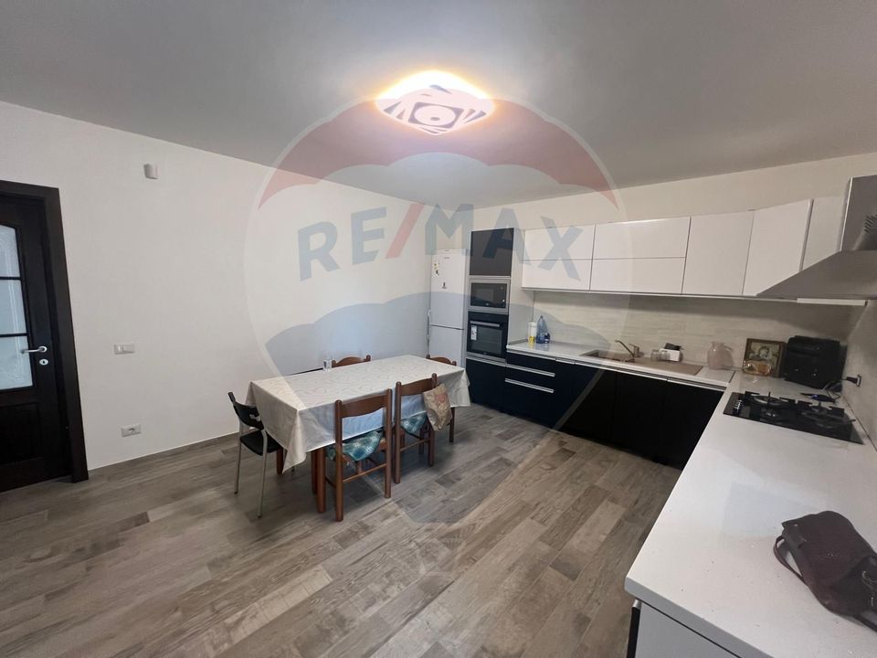 4 room House / Villa for sale, Sud-Est area