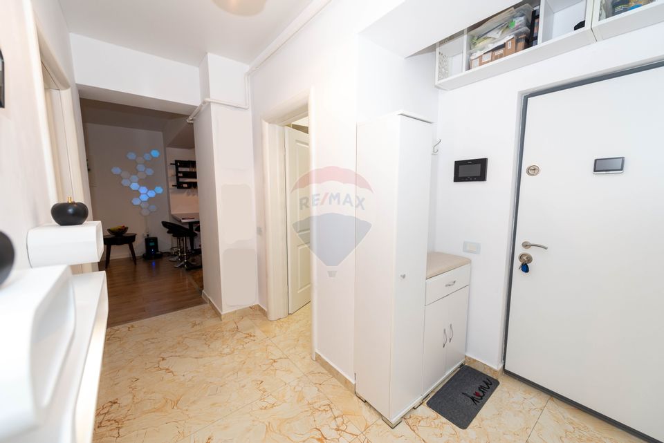 Apartament cu 3 camere de vanzare in zona Viilor