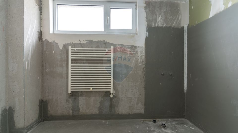 Apartament semifinisat, de Lux, zona semicentrală, 248mp SC, 154mp SU