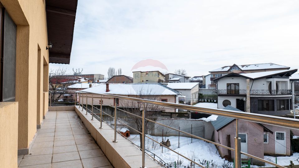 5 room House / Villa for sale