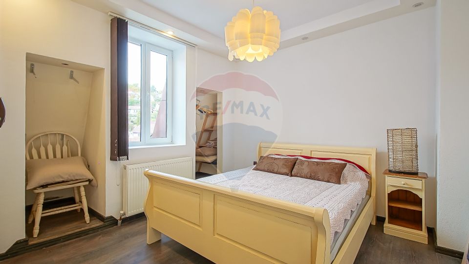 Apartment with Tâmpa View, Historic House – Unirii Square, Brașov