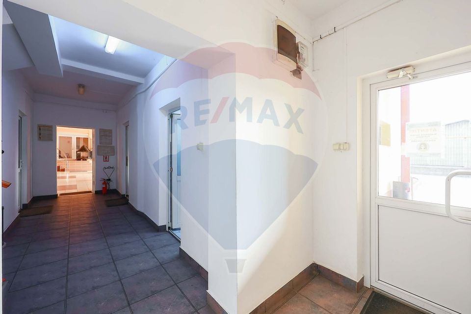 1,407.2sq.m Industrial Space for sale, Vest area