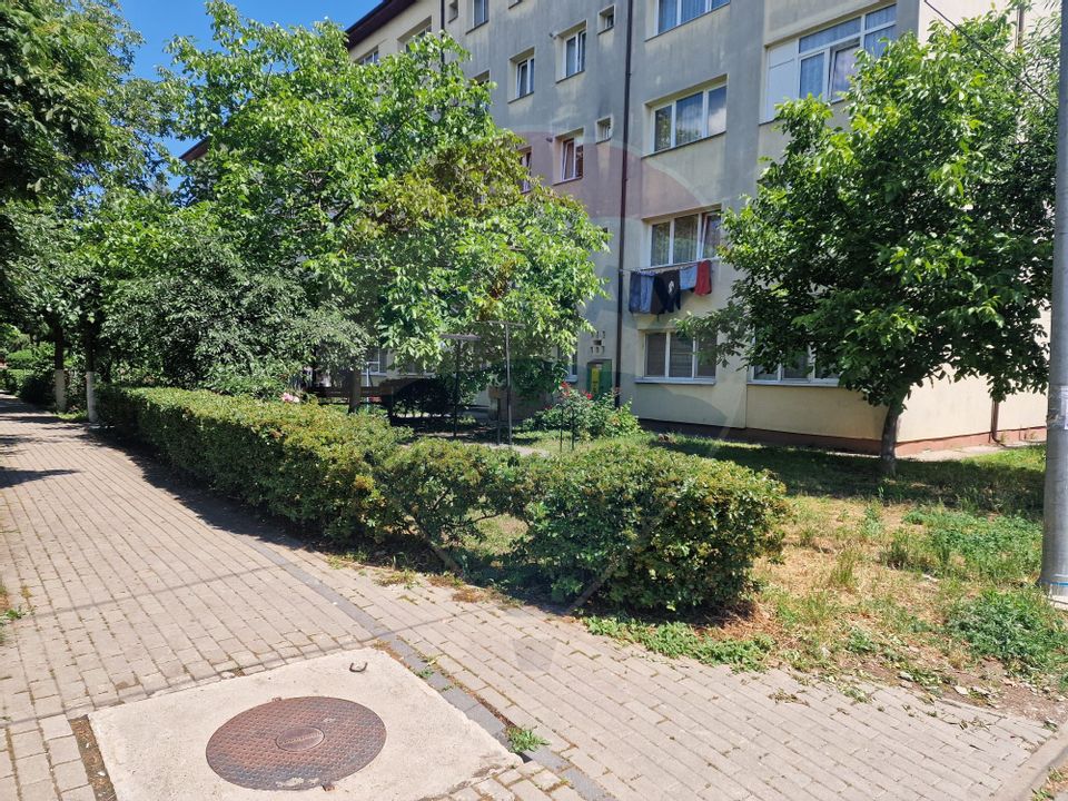 Apartament cu 2 camere de vânzare în zona Mioritei