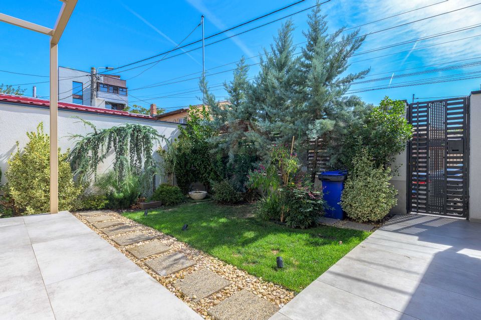 Vila de design, renovată integral 2022, grădină amenajată – Fundeni