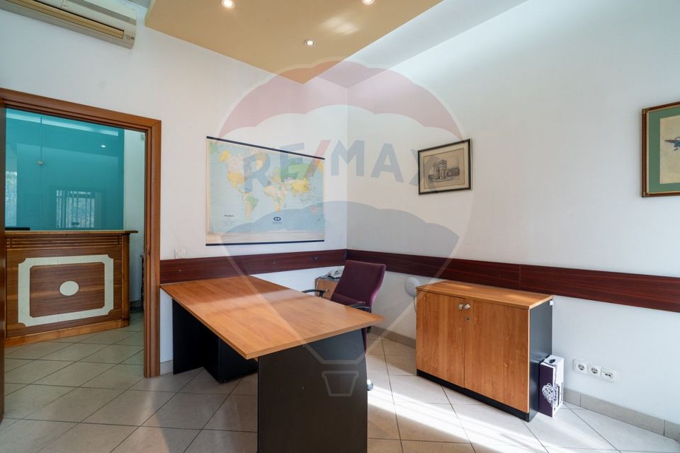 DE INCHIRIAT Spațiu comercial Bd. Unirii – 1335 mp