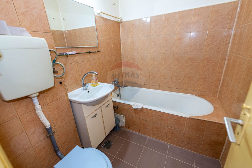 3 room apartment, for sale, Dinicu Golescu, risk-free block