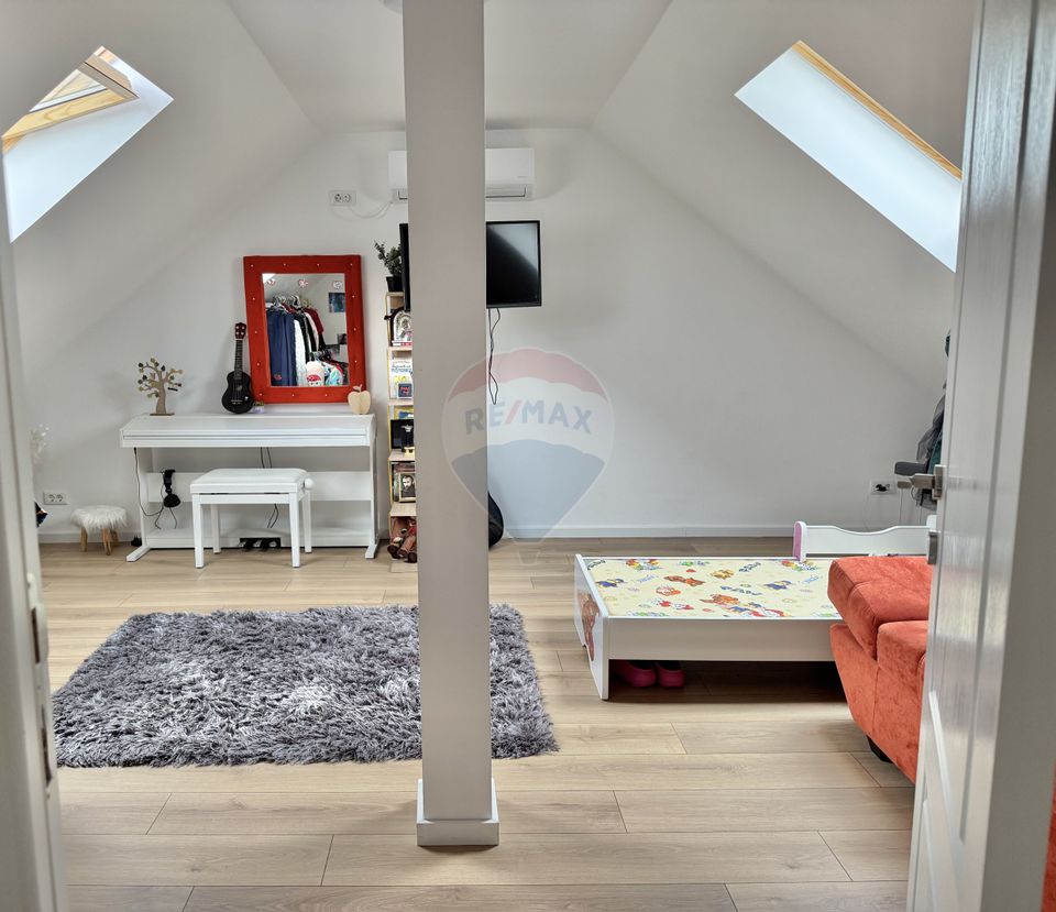 4 room House / Villa for sale