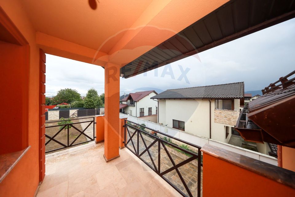 5 room House / Villa for sale