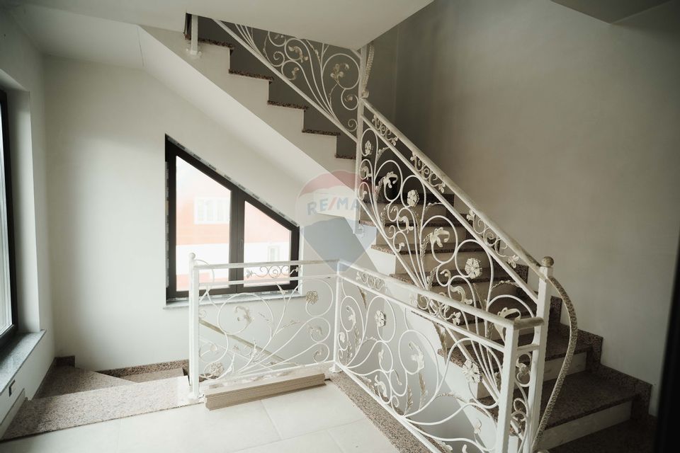 Spațiu comercial de închiriat in Com Marginea