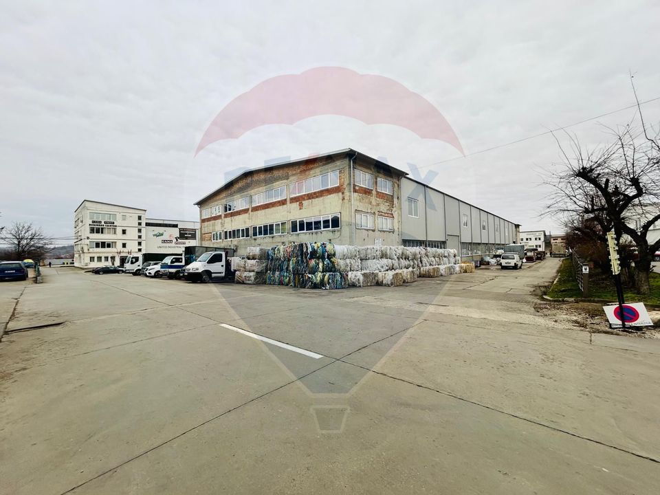 Spațiu industrial de 3,232mp de vânzare în zona Broscarie