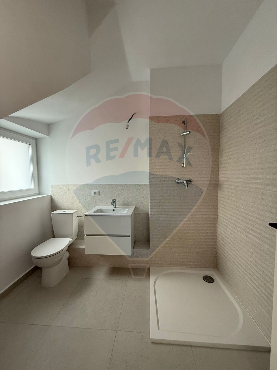 Casa moderna 3 camere, finisaje premium, in zona Pipera – Pipera Plaza