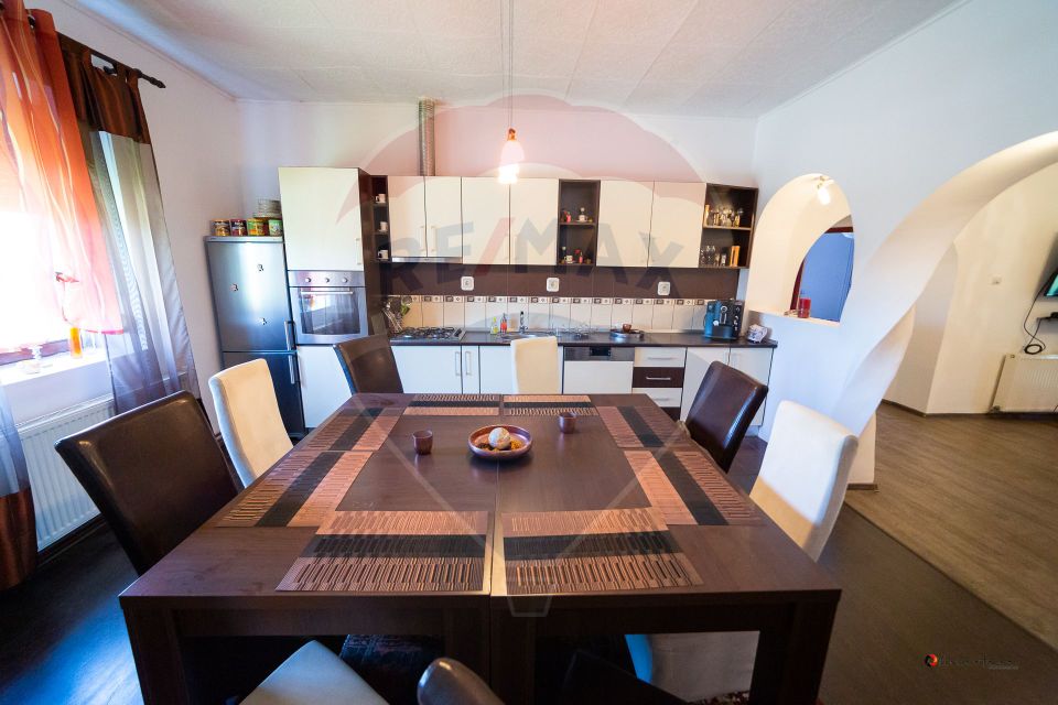 Vând/Schimb casă duplex 150 mp cu piscină – Turnu (10 min de Arad)