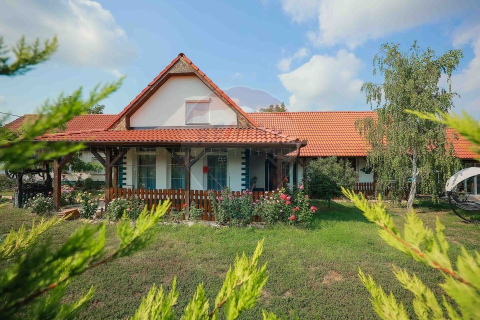 De vânzare Casă tradițională, la doar 20 de minute de Oradea