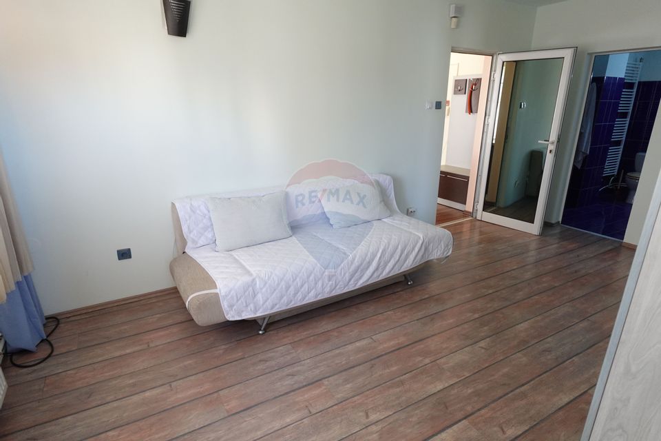 Apartament cu 3 camere de vânzare în zona Ultracentral!