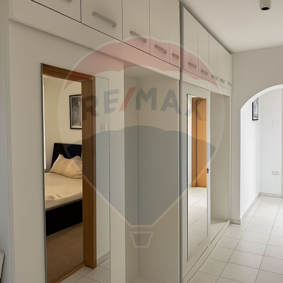 3 room Apartment for sale, Decebal area