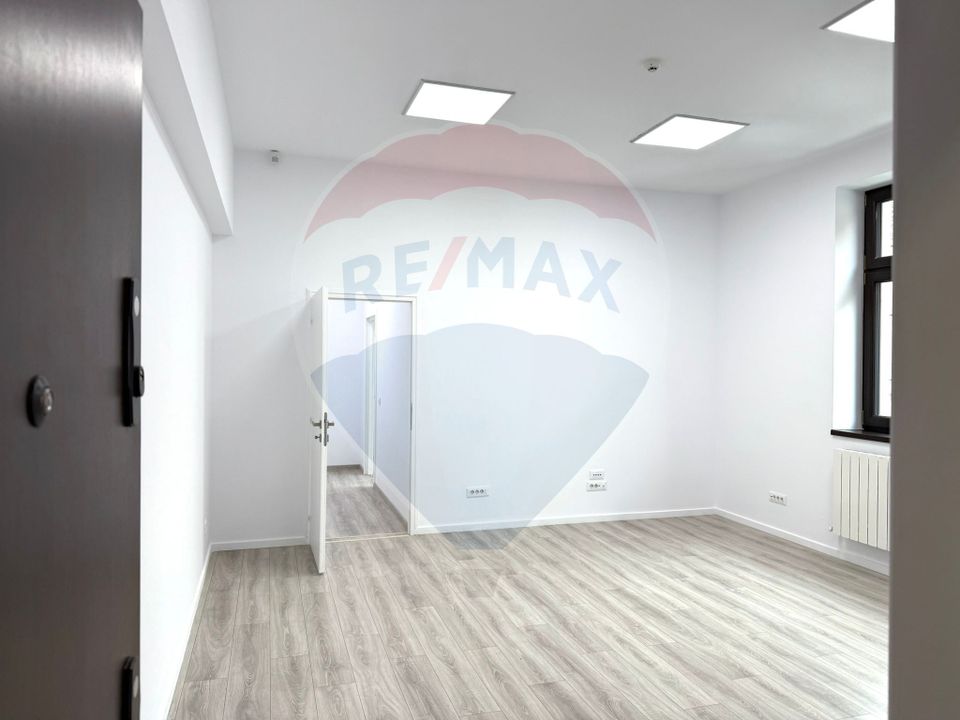 100sq.m Commercial Space for rent, P-ta Victoriei area