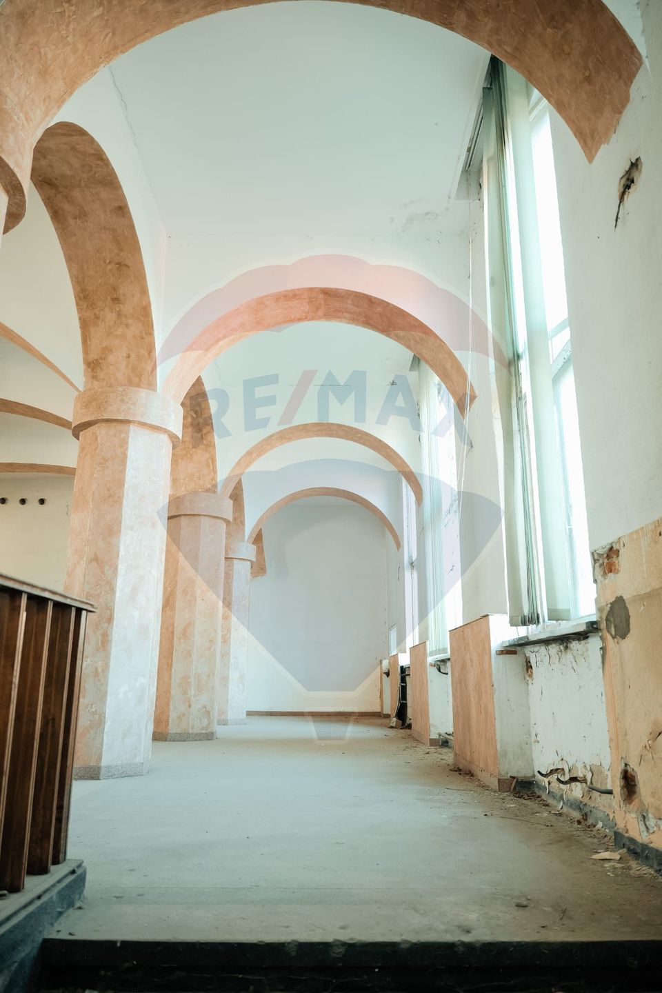 1,674sq.m Industrial Space