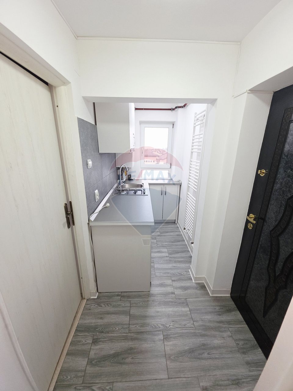 Apartament cu 1 camere în zona 1 Mai