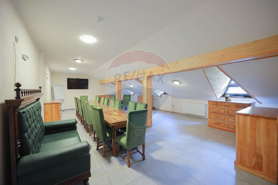 Hotel-Spa-Restaurant nou de Vânzare, 26 Camere, în Padiș,