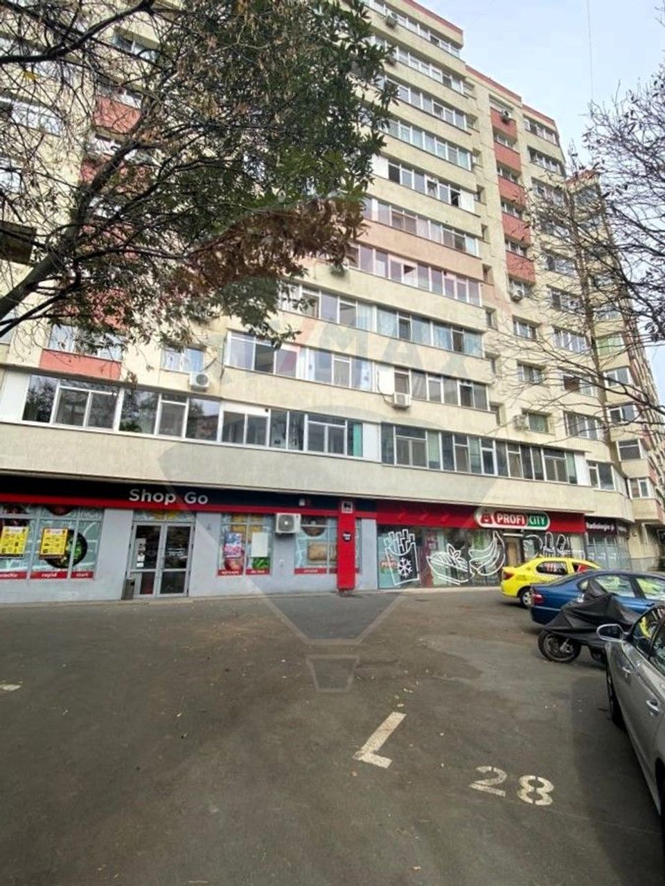 Apartament cu 3 camere la Piata Berceni