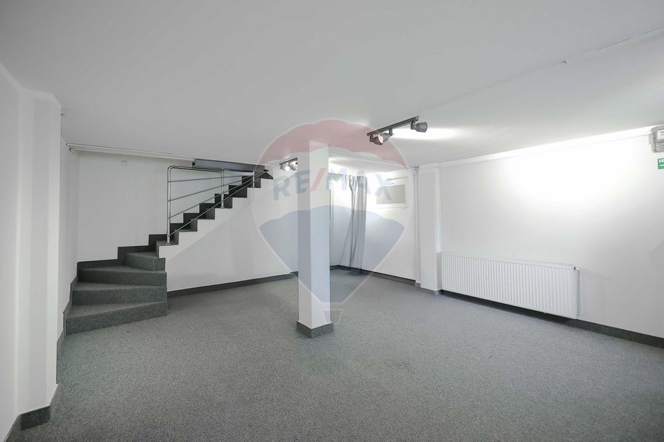 Spațiu comercial de închiriat în zona Costaforu, Centru Civic