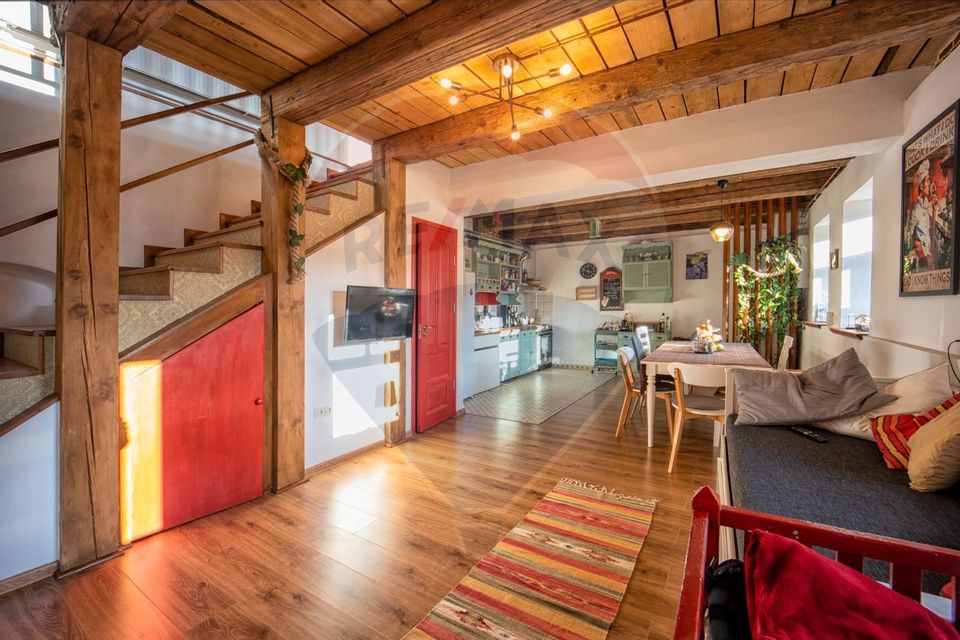 Casă de vis în Râșnov, cu farmec rustic și modern