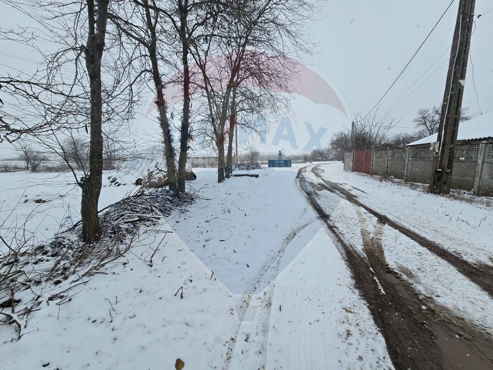 Land 1,992sqm Cosoveni / Strada Raion