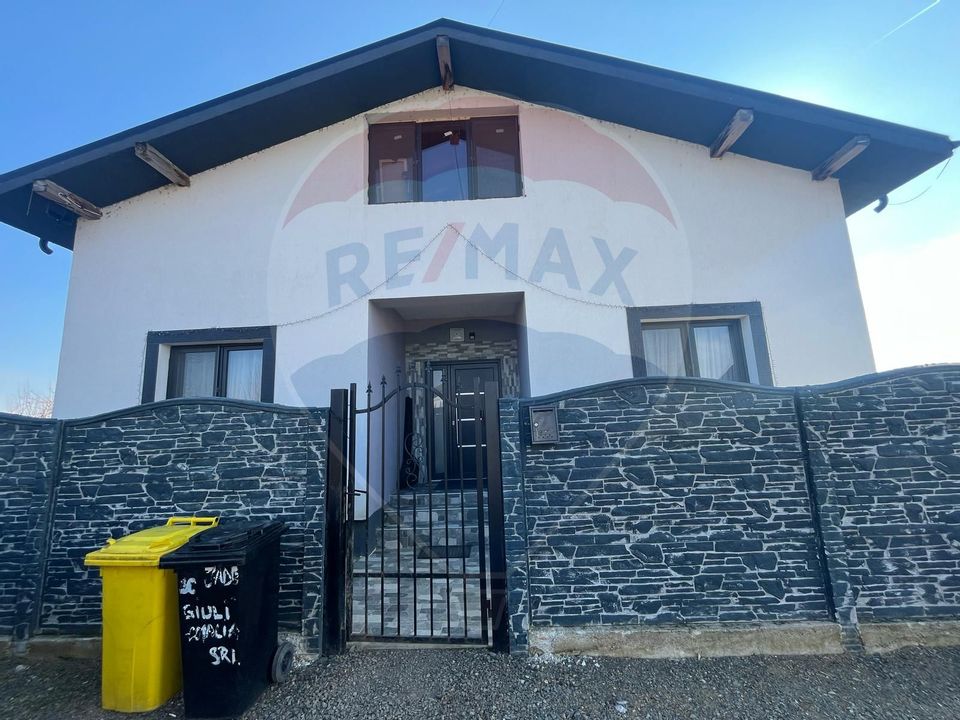 6 room House / Villa for sale