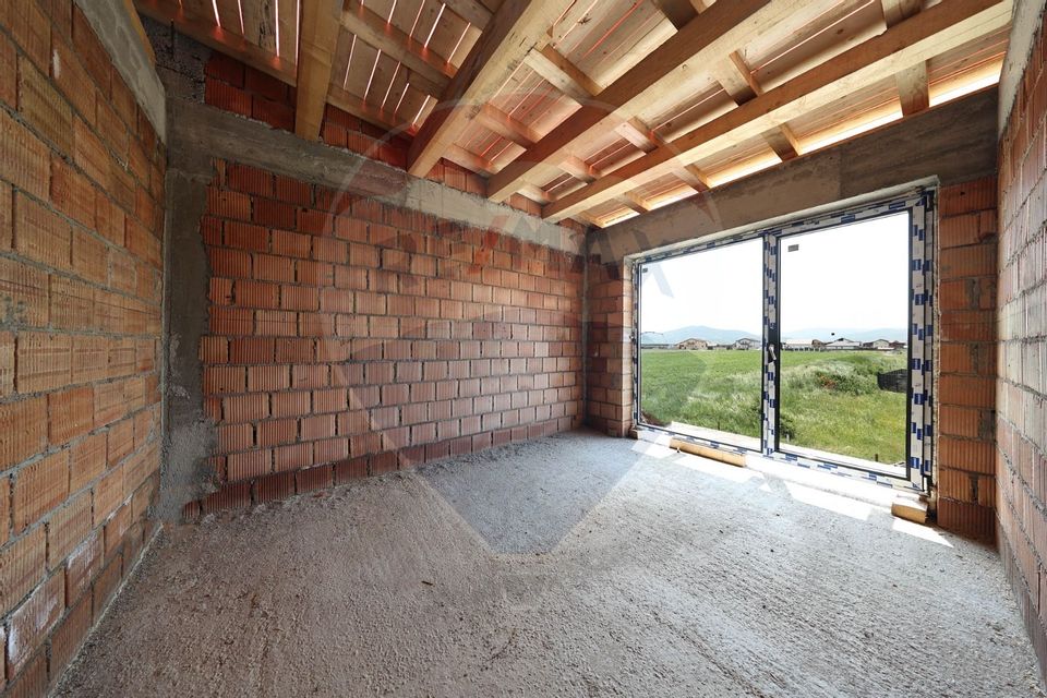 4 room House / Villa for sale