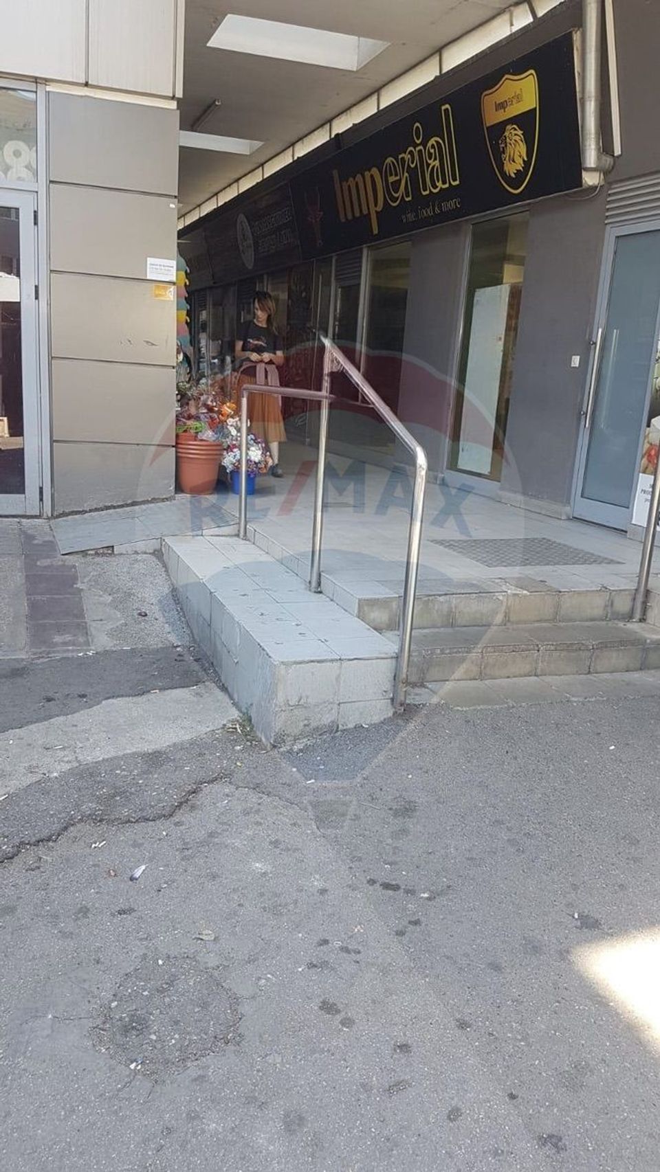 INCHIRIERE Spatiu comercial in Piata Domenii