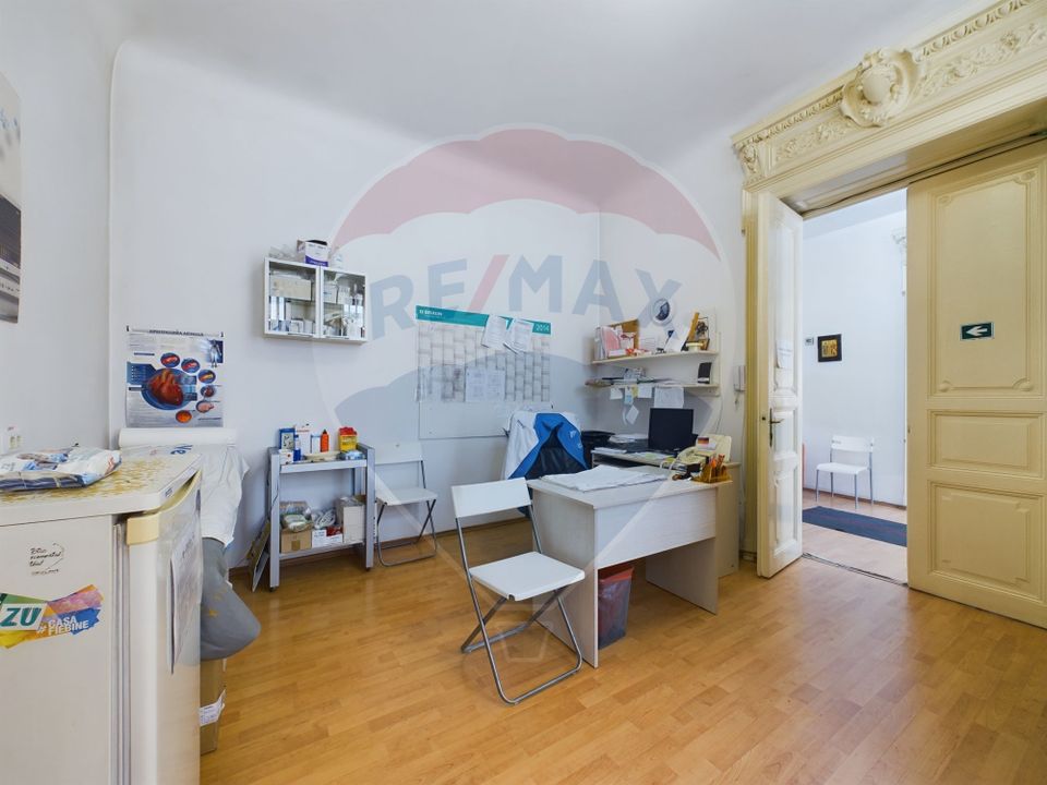 13 room House / Villa for sale, P-ta Victoriei area