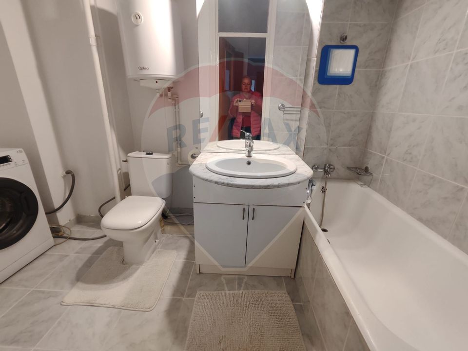 Apartament cu 3 camere de închiriat Stefan cel Mare