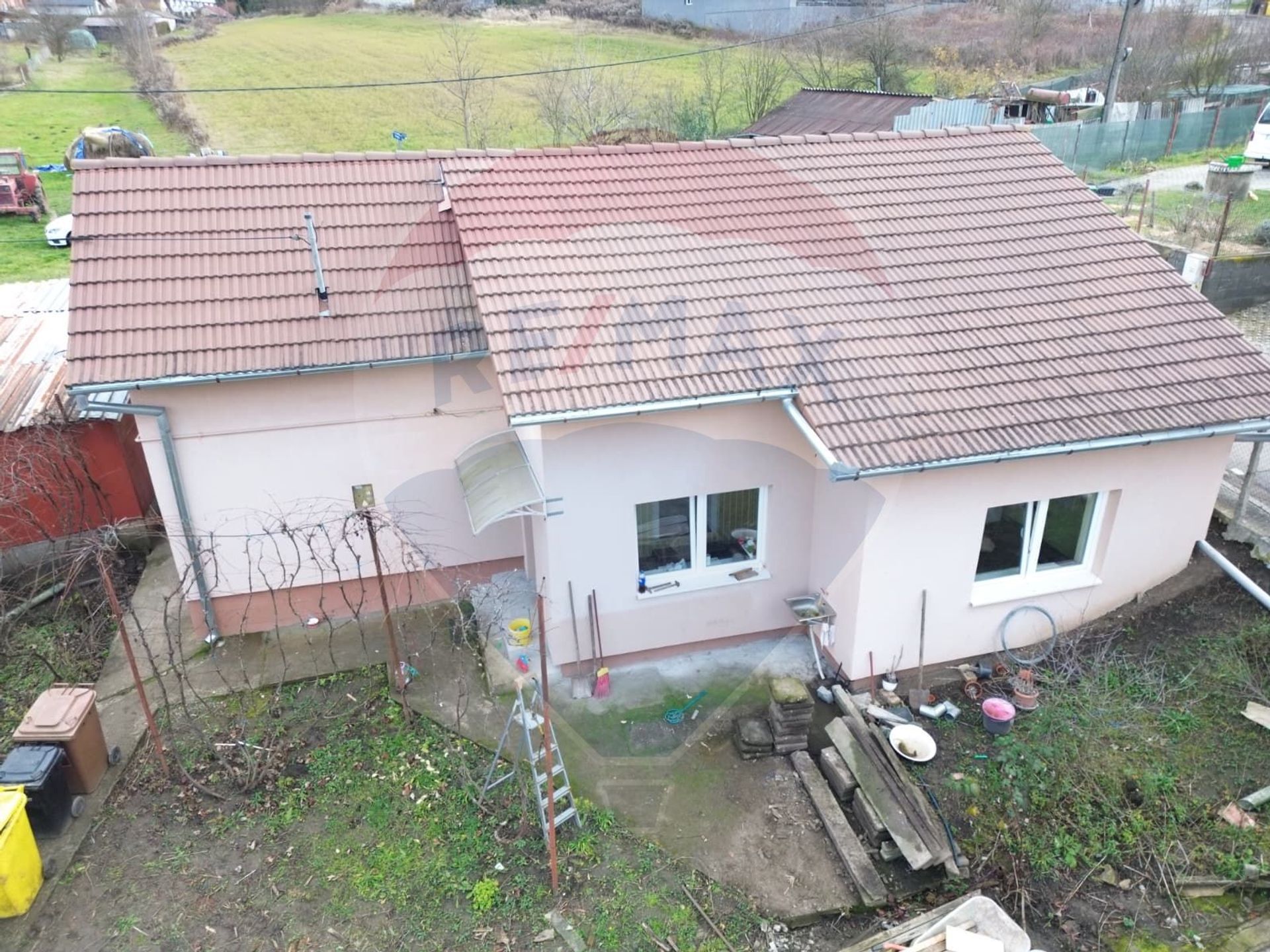 Casa/vila 3 camere vanzare Sibiu, Medias, Sud-Est RMX177504 | RE/MAX ...