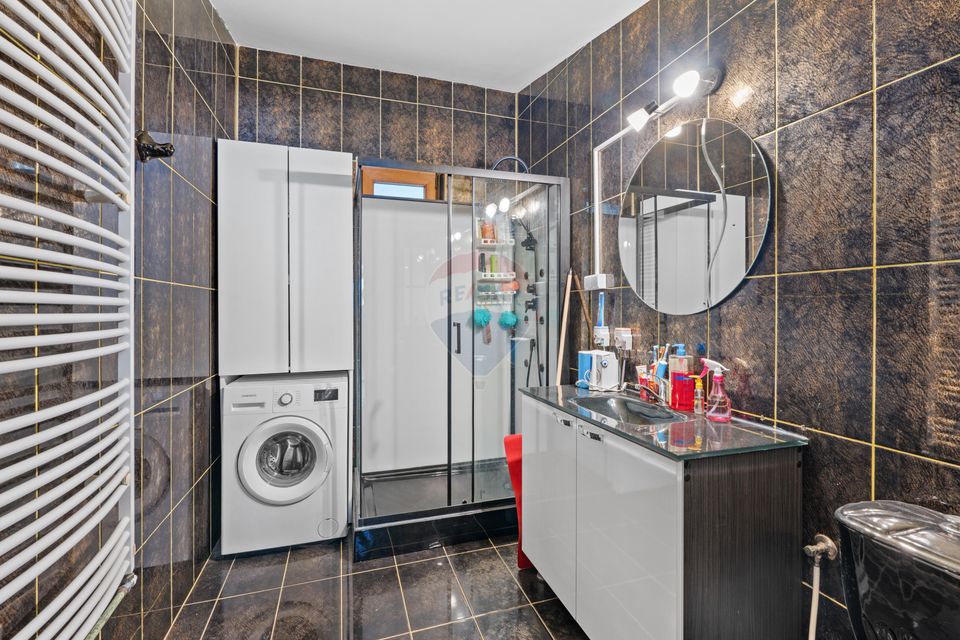 Casă / Vilă cu 6 camere de vânzare - Oraselul Copiilor