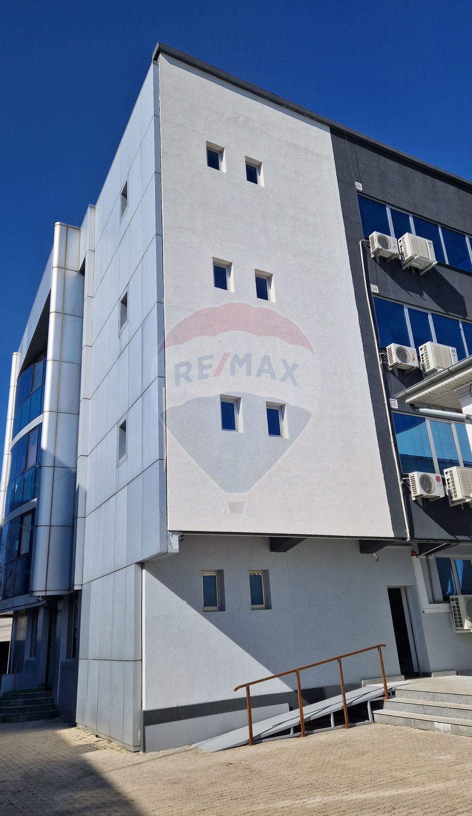 Spațiu de birouri de 1,054mp de închiriat în zona Bucureștii Noi