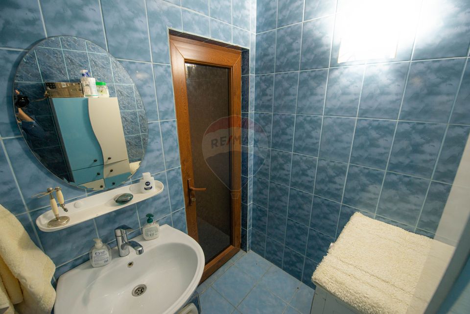 Casa de vanzare 240 mp utili , 6 camere,  teren 1000 mp, Calarasi