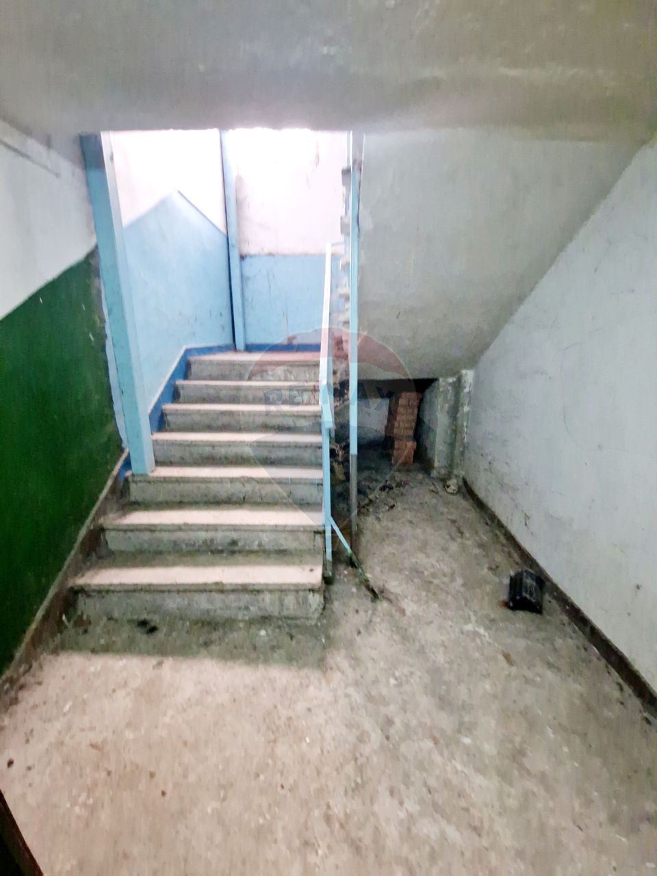 327sq.m Commercial Space for sale, Maratei area